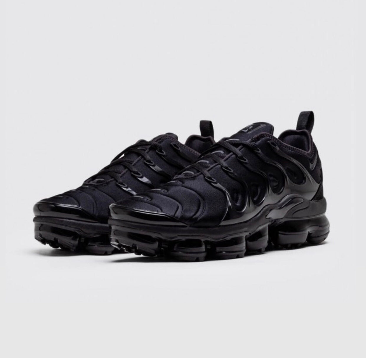 Nike Air VaporMax Plus - Black